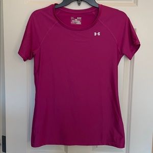 Under Armour top